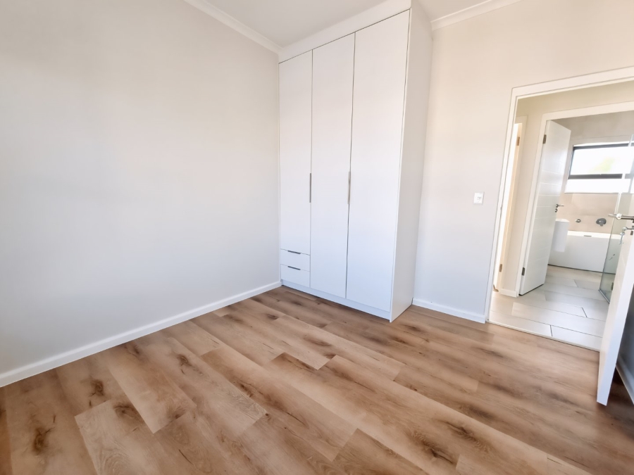 4 Bedroom Property for Sale in Sandown Western Cape